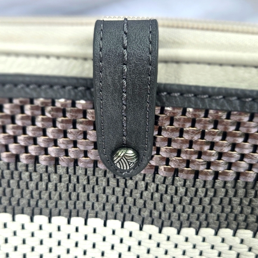 THE SAK Leather Crossbody/Shoulder Purse Wallet Tricolor - Picture 5 of 7